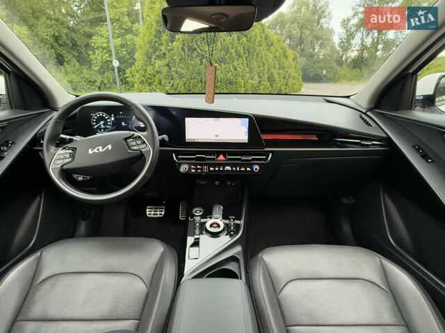 Киа Niro 2023 в Дрогобыче на Automoto.ua Белый Киа Niro, объемом двигателя 0 л и пробегом 57 тыс. км за 23850 $, фото 101 на Automoto.ua