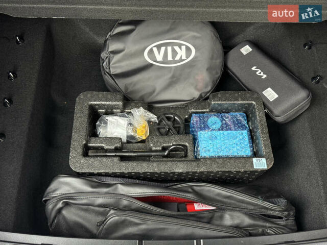 Білий Кіа Niro, об'ємом двигуна 0 л та пробігом 85 тис. км за 26899 $, фото 183 на Automoto.ua