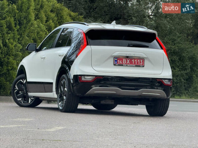 Киа Niro 2023 в Дрогобыче на Automoto.ua Белый Киа Niro, объемом двигателя 0 л и пробегом 57 тыс. км за 23850 $, фото 37 на Automoto.ua