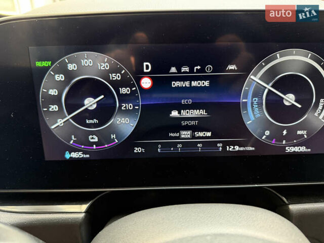 Киа Niro 2023 в Умани на Automoto.ua Белый Киа Niro, объемом двигателя 0 л и пробегом 83 тыс. км за 24600 $, фото 51 на Automoto.ua