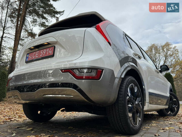 Білий Кіа Niro, об'ємом двигуна 0 л та пробігом 85 тис. км за 26899 $, фото 68 на Automoto.ua