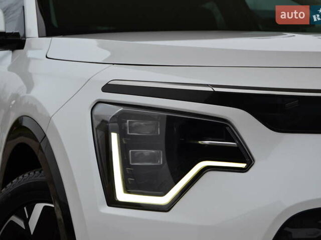 Белый Киа Niro, объемом двигателя 0 л и пробегом 33 тыс. км за 27999 $, фото 77 на Automoto.ua