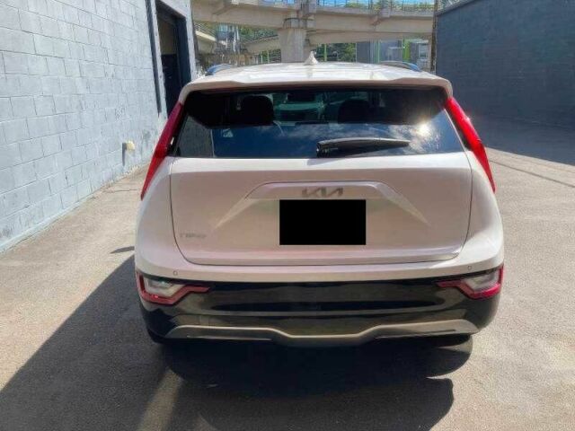 Белый Киа Niro, объемом двигателя 0 л и пробегом 20 тыс. км за 16000 $, фото 5 на Automoto.ua