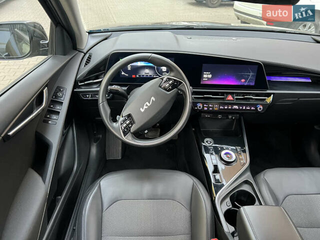 Белый Киа Niro, объемом двигателя 0 л и пробегом 120 тыс. км за 20000 $, фото 18 на Automoto.ua