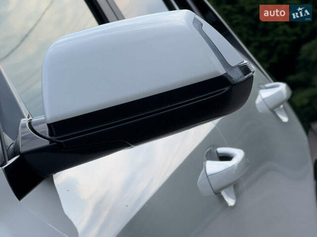 Киа Niro 2023 в Дрогобыче на Automoto.ua Белый Киа Niro, объемом двигателя 0 л и пробегом 57 тыс. км за 23850 $, фото 18 на Automoto.ua