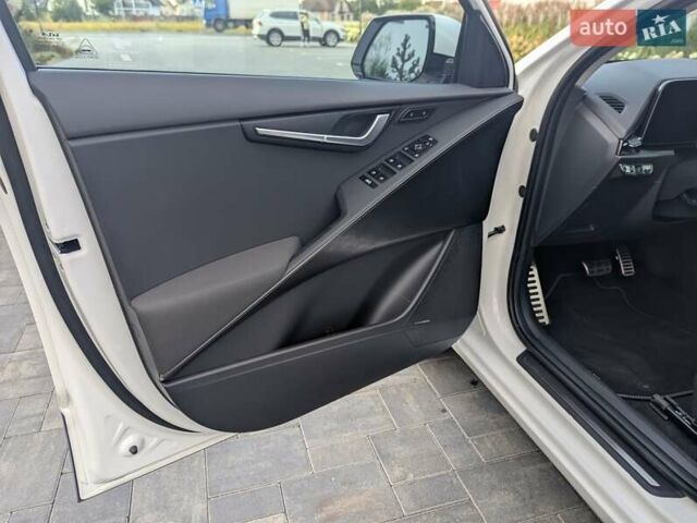Белый Киа Niro, объемом двигателя 0 л и пробегом 24 тыс. км за 24550 $, фото 19 на Automoto.ua