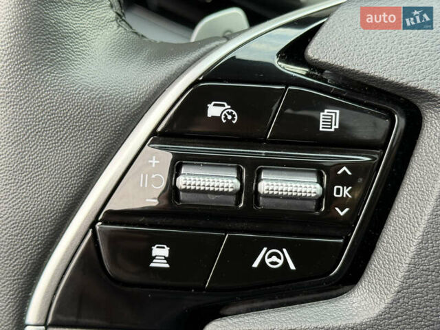 Белый Киа Niro, объемом двигателя 0 л и пробегом 24 тыс. км за 24700 $, фото 86 на Automoto.ua