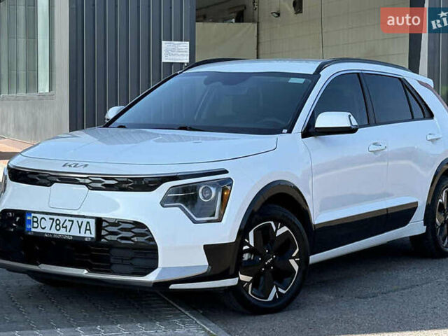 Білий Кіа Niro, об'ємом двигуна 0 л та пробігом 27 тис. км за 18700 $, фото 4 на Automoto.ua