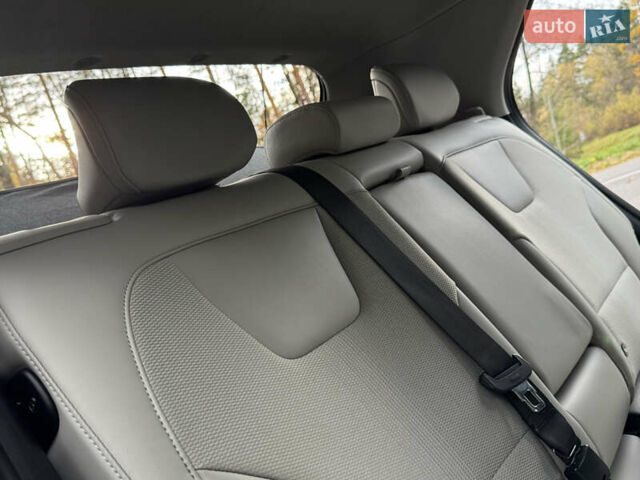 Білий Кіа Niro, об'ємом двигуна 0 л та пробігом 85 тис. км за 26899 $, фото 178 на Automoto.ua