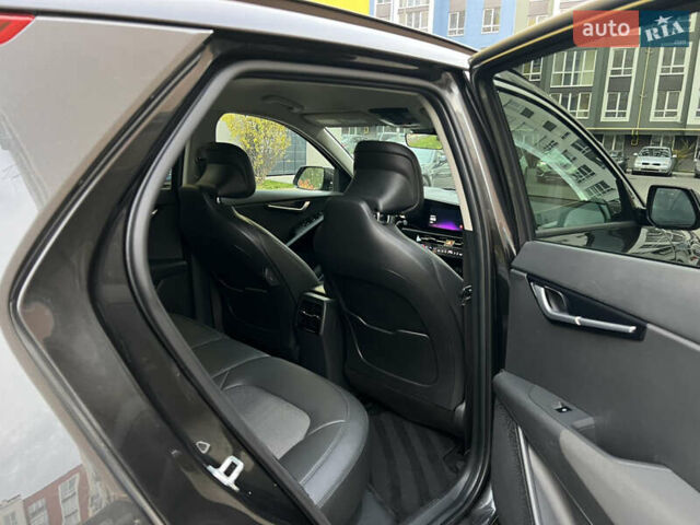 Белый Киа Niro, объемом двигателя 0 л и пробегом 120 тыс. км за 20000 $, фото 39 на Automoto.ua