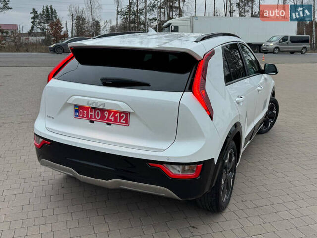 Білий Кіа Niro, об'ємом двигуна 0 л та пробігом 49 тис. км за 21500 $, фото 12 на Automoto.ua