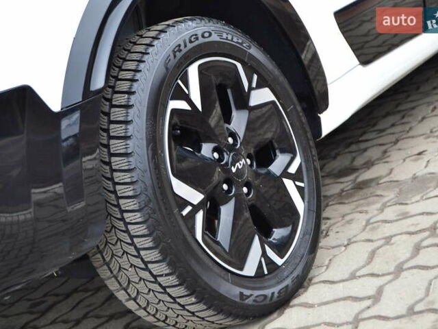 Белый Киа Niro, объемом двигателя 0 л и пробегом 33 тыс. км за 27999 $, фото 58 на Automoto.ua