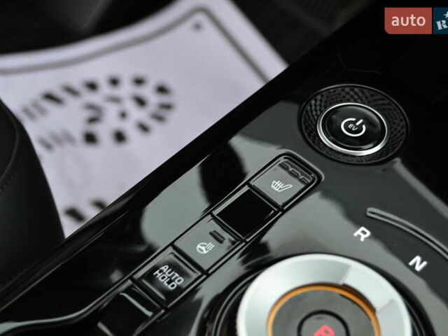 Белый Киа Niro, объемом двигателя 0 л и пробегом 33 тыс. км за 27999 $, фото 109 на Automoto.ua