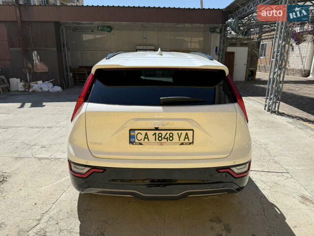 Киа Niro 2023 в Умани на Automoto.ua Белый Киа Niro, объемом двигателя 0 л и пробегом 83 тыс. км за 24600 $, фото 64 на Automoto.ua