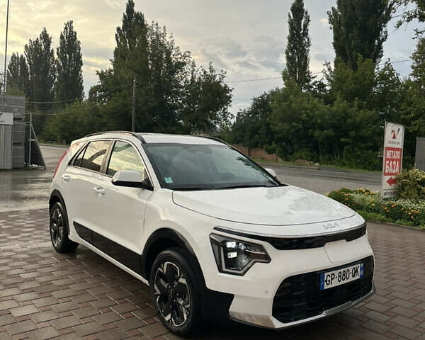 Кіа Niro 2023 у Києві на Automoto.ua Білий Кіа Niro, об'ємом двигуна 0 л та пробігом 1 тис. км за 27999 $, фото 7 на Automoto.ua