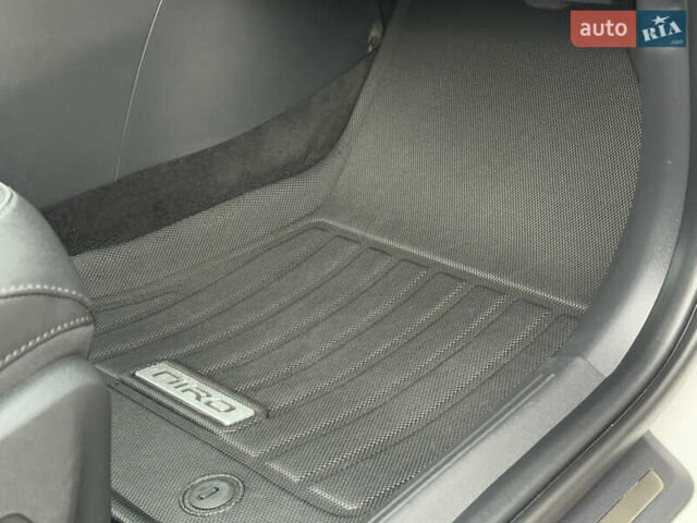 Киа Niro 2023 в Дрогобыче на Automoto.ua Белый Киа Niro, объемом двигателя 0 л и пробегом 57 тыс. км за 23850 $, фото 74 на Automoto.ua