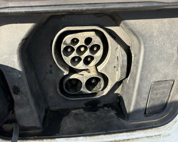 Белый Киа Niro, объемом двигателя 0 л и пробегом 28 тыс. км за 20499 $, фото 14 на Automoto.ua