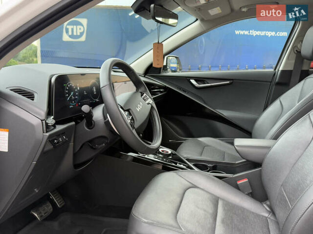 Киа Niro 2023 в Дрогобыче на Automoto.ua Белый Киа Niro, объемом двигателя 0 л и пробегом 57 тыс. км за 23850 $, фото 69 на Automoto.ua