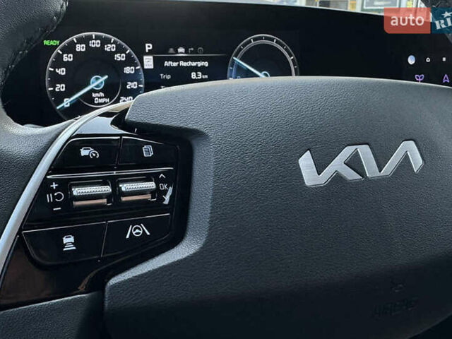 Білий Кіа Niro, об'ємом двигуна 0 л та пробігом 27 тис. км за 18700 $, фото 29 на Automoto.ua