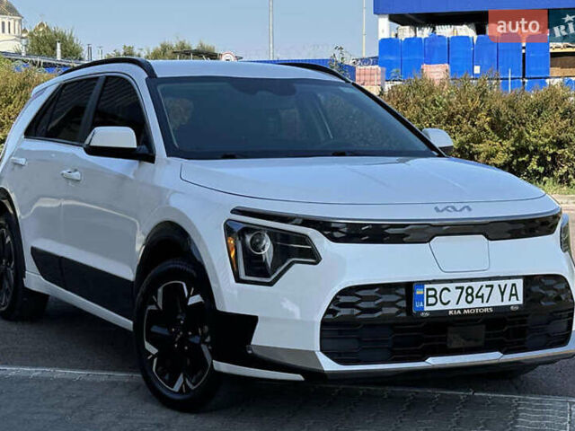 Білий Кіа Niro, об'ємом двигуна 0 л та пробігом 27 тис. км за 18700 $, фото 2 на Automoto.ua