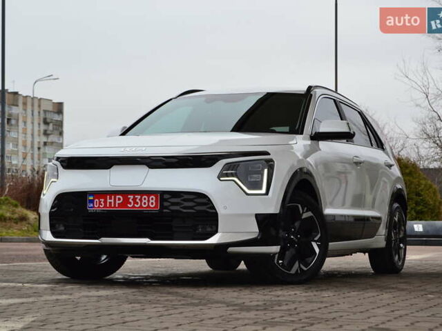 Белый Киа Niro, объемом двигателя 0 л и пробегом 33 тыс. км за 27999 $, фото 7 на Automoto.ua