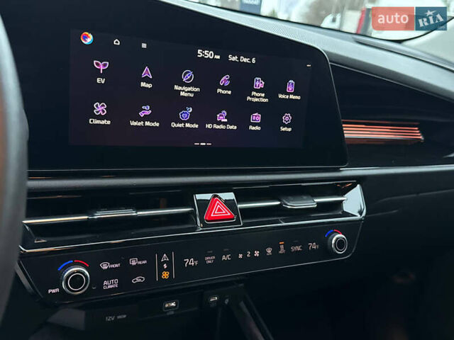 Білий Кіа Niro, об'ємом двигуна 0 л та пробігом 49 тис. км за 21500 $, фото 32 на Automoto.ua