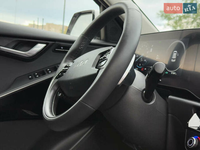 Киа Niro 2023 в Дрогобыче на Automoto.ua Белый Киа Niro, объемом двигателя 0 л и пробегом 57 тыс. км за 23850 $, фото 81 на Automoto.ua