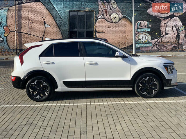 Белый Киа Niro, объемом двигателя 0 л и пробегом 35 тыс. км за 24900 $, фото 7 на Automoto.ua