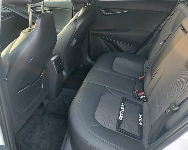 Білий Кіа Niro, об'ємом двигуна 1.58 л та пробігом 7 тис. км за 29000 $, фото 8 на Automoto.ua