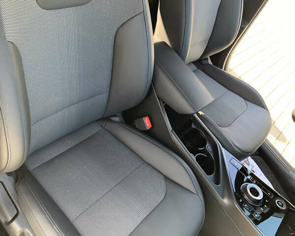 Белый Киа Niro, объемом двигателя 0 л и пробегом 35 тыс. км за 24900 $, фото 34 на Automoto.ua
