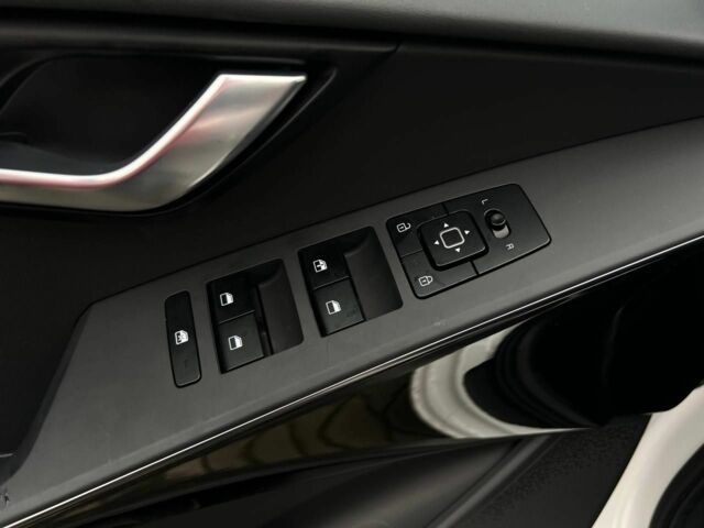 Білий Кіа Niro, об'ємом двигуна 1.6 л та пробігом 7 тис. км за 28100 $, фото 9 на Automoto.ua