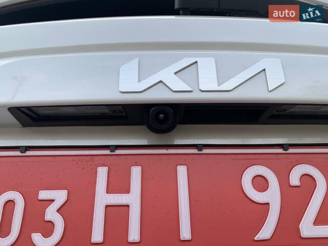 Белый Киа Niro, объемом двигателя 0 л и пробегом 35 тыс. км за 24900 $, фото 55 на Automoto.ua