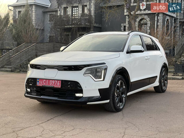 Белый Киа Niro, объемом двигателя 0 л и пробегом 9 тыс. км за 27800 $, фото 1 на Automoto.ua