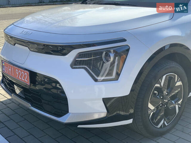 Белый Киа Niro, объемом двигателя 0 л и пробегом 35 тыс. км за 24900 $, фото 49 на Automoto.ua