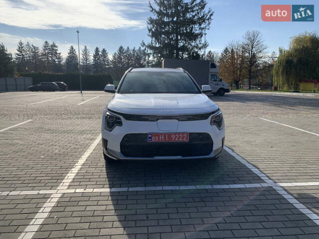 Белый Киа Niro, объемом двигателя 0 л и пробегом 35 тыс. км за 24900 $, фото 19 на Automoto.ua