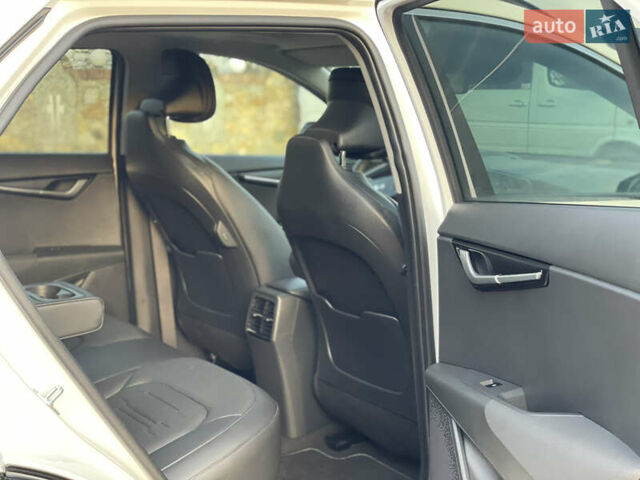 Белый Киа Niro, объемом двигателя 0 л и пробегом 9 тыс. км за 27800 $, фото 29 на Automoto.ua