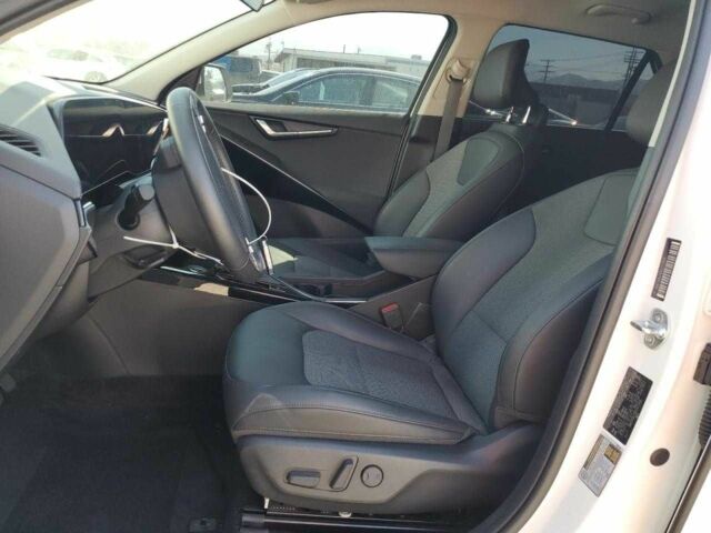 Белый Киа Niro, объемом двигателя 1.6 л и пробегом 21 тыс. км за 6900 $, фото 6 на Automoto.ua