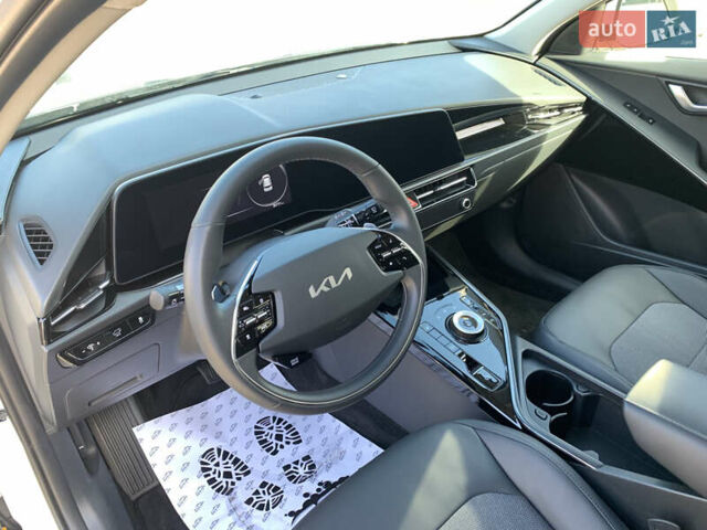 Белый Киа Niro, объемом двигателя 0 л и пробегом 35 тыс. км за 24900 $, фото 22 на Automoto.ua