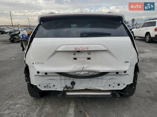 Белый Киа Niro, объемом двигателя 1.58 л и пробегом 37 тыс. км за 6000 $, фото 2 на Automoto.ua