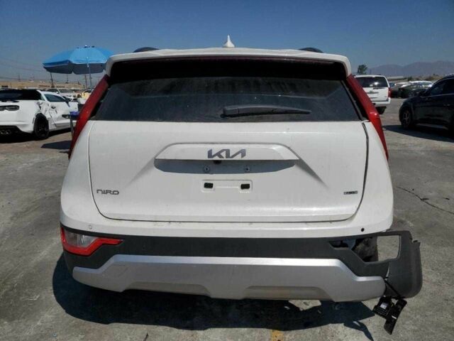 Белый Киа Niro, объемом двигателя 1.6 л и пробегом 21 тыс. км за 6900 $, фото 5 на Automoto.ua