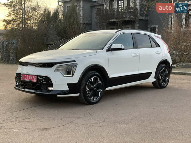 Белый Киа Niro, объемом двигателя 0 л и пробегом 9 тыс. км за 27800 $, фото 2 на Automoto.ua