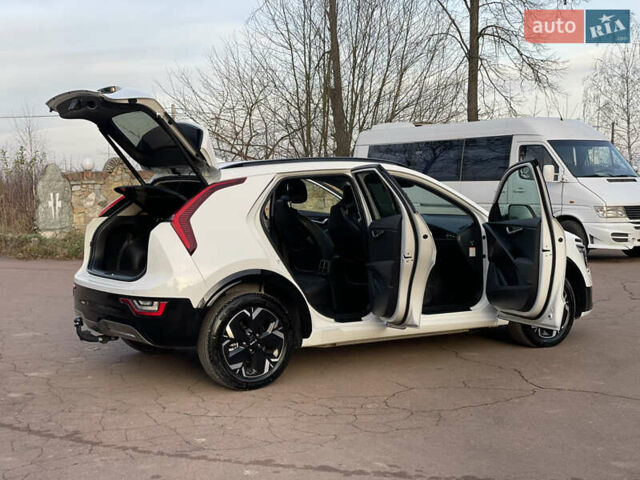 Белый Киа Niro, объемом двигателя 0 л и пробегом 9 тыс. км за 27800 $, фото 25 на Automoto.ua