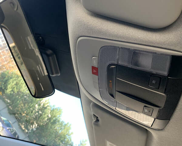 Белый Киа Niro, объемом двигателя 0 л и пробегом 35 тыс. км за 24900 $, фото 43 на Automoto.ua