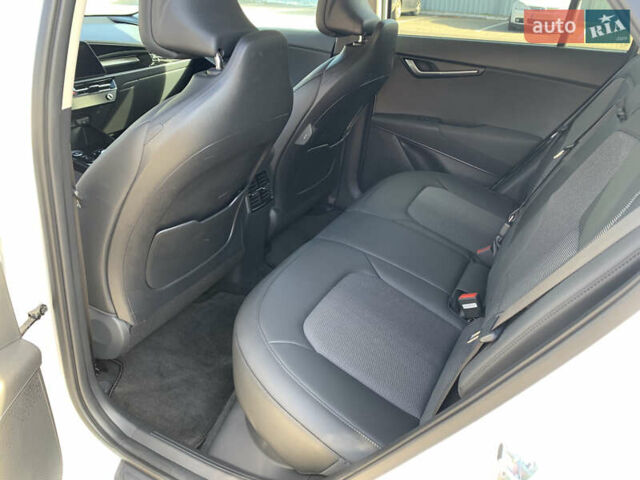 Белый Киа Niro, объемом двигателя 0 л и пробегом 35 тыс. км за 24900 $, фото 25 на Automoto.ua