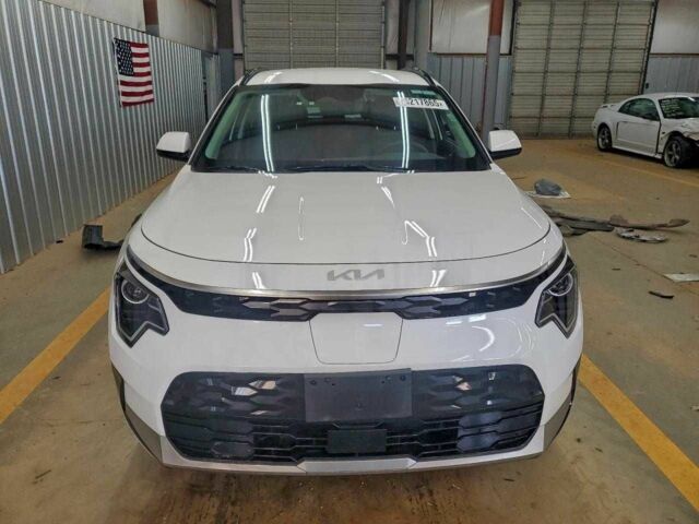 Белый Киа Niro, объемом двигателя 0 л и пробегом 45 тыс. км за 8000 $, фото 1 на Automoto.ua