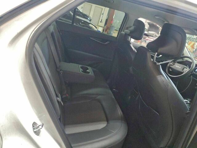 Белый Киа Niro, объемом двигателя 0 л и пробегом 45 тыс. км за 8000 $, фото 10 на Automoto.ua