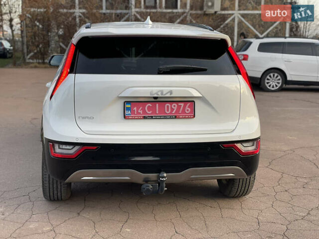 Белый Киа Niro, объемом двигателя 0 л и пробегом 9 тыс. км за 27800 $, фото 7 на Automoto.ua
