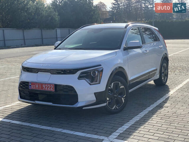 Белый Киа Niro, объемом двигателя 0 л и пробегом 35 тыс. км за 24900 $, фото 1 на Automoto.ua