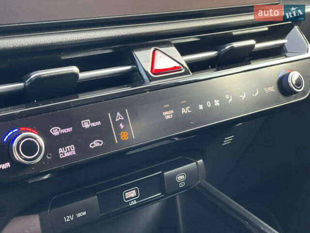 Белый Киа Niro, объемом двигателя 0 л и пробегом 9 тыс. км за 27800 $, фото 41 на Automoto.ua