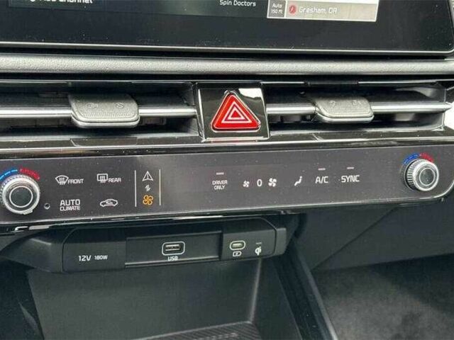 Белый Киа Niro, объемом двигателя 1.6 л и пробегом 6 тыс. км за 8800 $, фото 9 на Automoto.ua